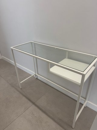 Mesa consola Ikea VITTSJÖ cristal y metal