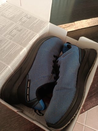 Botas de trabajo Panter mujer negras y azules