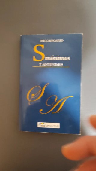 Diccionario de sinónimos y antónimos