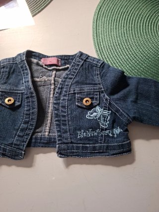 Chaqueta vaquera cropped niña para 18 meses
