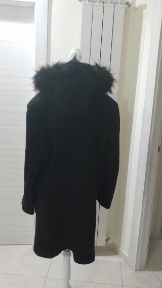 Cappotto lana vergine con cappuccio