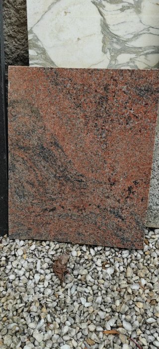Piedras decorativas granito de distintas medidas.