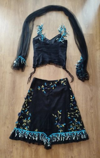 Conjunto Musa Top -Falda y Pañuelo Bordado T-38