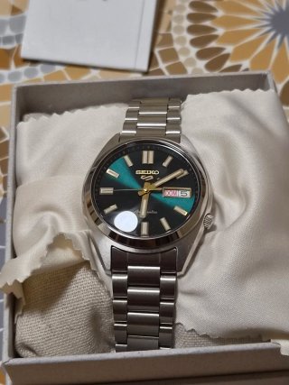 Seiko 5 Sports SNXS SRPL57K1 Green Tie IMPOLUTO
