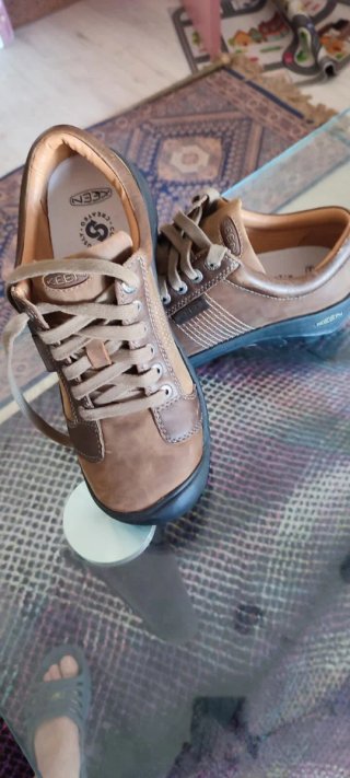 Zapatos KEEN Hombre Marrones