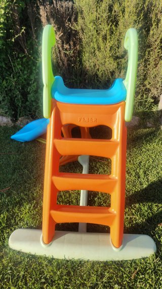 Tobogán infantil para piscina