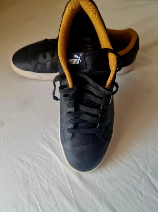Zapatillas Puma Negras y Amarillas