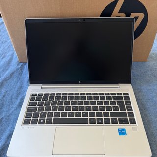 HP EliteBook 640 G9, 14 pulgadas, Intel Core i5
