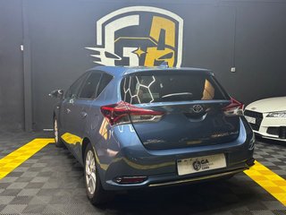 Toyota Auris 140H Hybrid Active 100 kW (136 CV)
