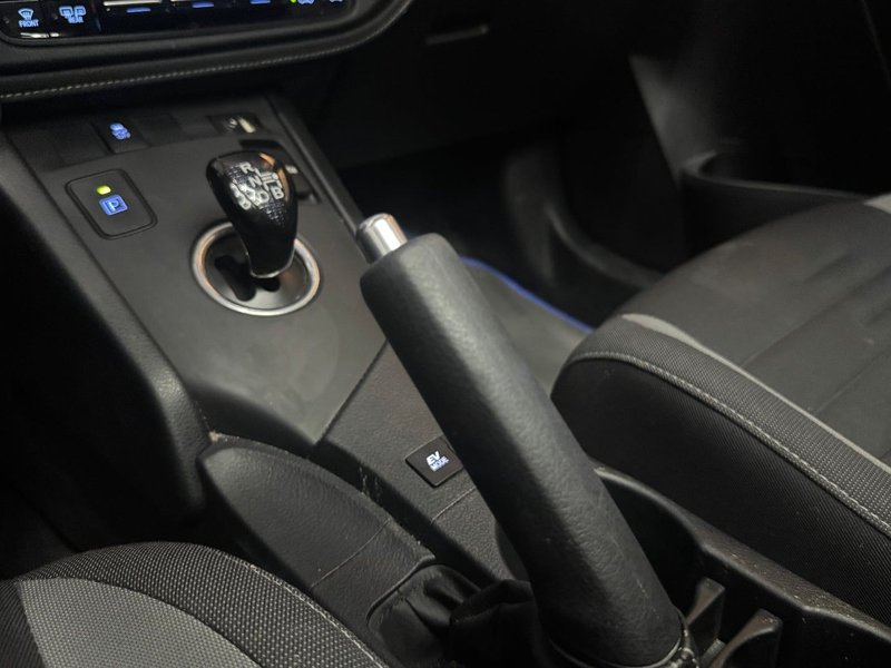 Toyota Auris hybrid 140H Active 2016, foto 19