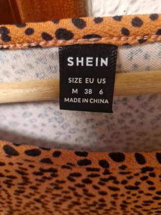 Vestido estampado animal print