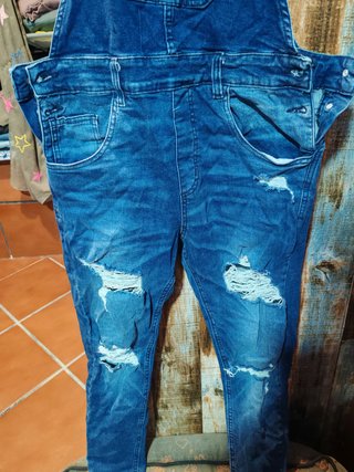 Peto vaquero desgastado