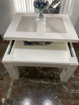 Mesa de centro de madera y cristal