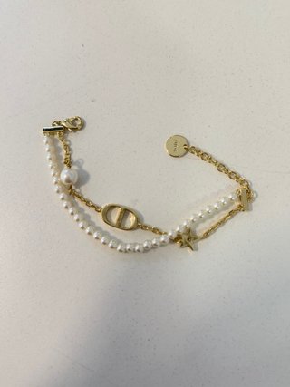 Pulsera Dior Perlas y Estrella Dorada