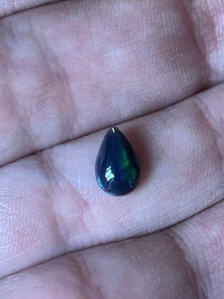 Opale etiope cabochon naturale