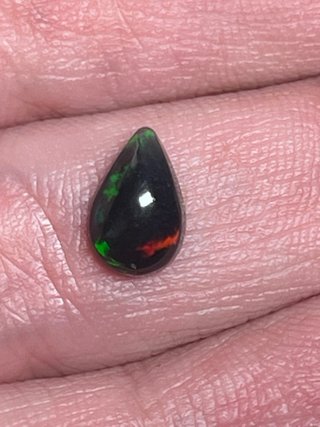 Opale etiope cabochon naturale