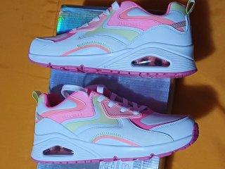 Tênis Skechers Edição Especial Feminino 38