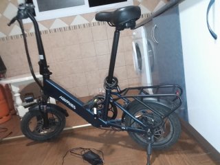 Bici eléctrica con cargador