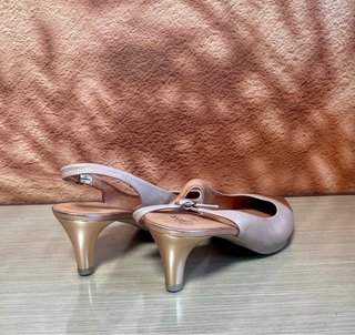 Sandalias Hispanitas rosas y doradas 38