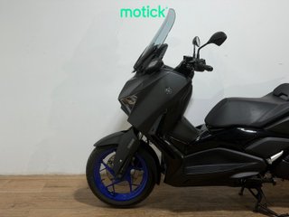 YAMAHA XMAX 300
