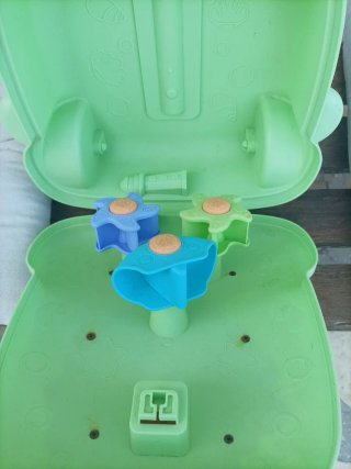 Mochila infantil rígida con ruedas