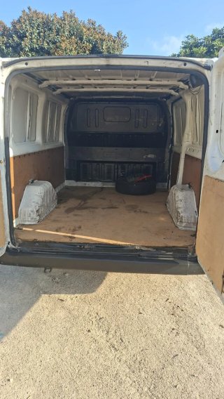 Ford Transit 2011