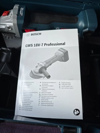 Radial Bosch GWS 18V-7 sin baterías
