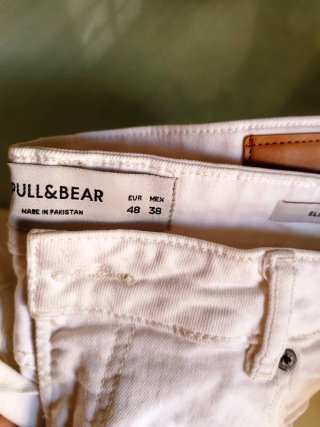 Vaqueros hombre Pull&Bear blancos T.48. Nuevos.