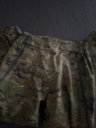 Pantalón Goretex Intemperie de montaña Camuflaje