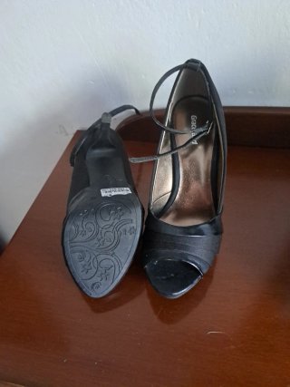 Zapatos de tacón Graceland negros