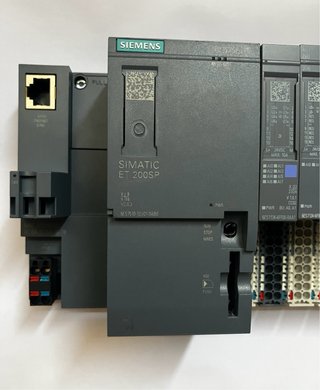 Siemens CPU 1510SP-1 PN con módulos