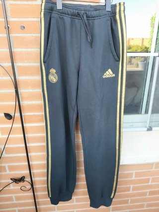 Pantalón Chándal Real Madrid Adidas original.