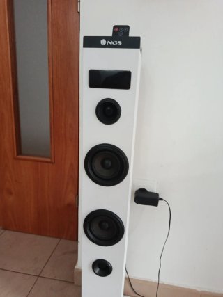 Equipo de música NGS Blanco y Negro