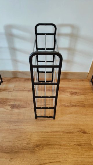 2 Zapateros Metálicos Negros