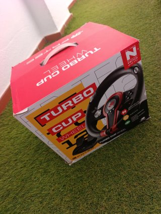 Volante con Pedales para PC y Consolas