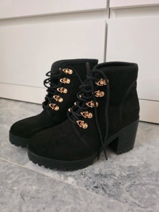Botines negros tacón talla 36