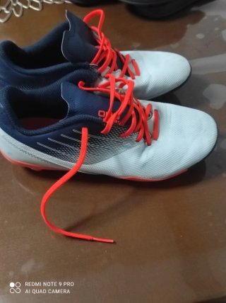 Botas de fútbol para niño talla 36