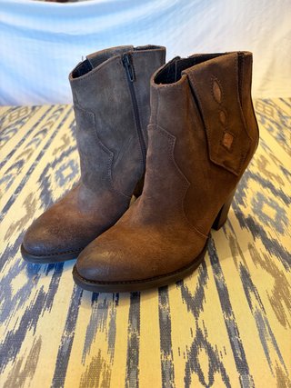 Botines de piel CafèNoir tacón marrón