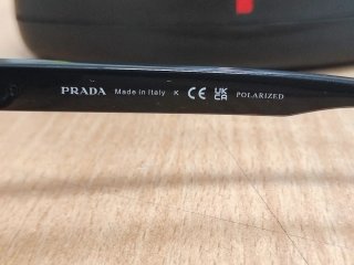 Gafas Prada Linea Rossa con funda original