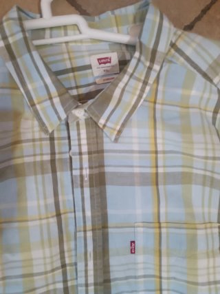 Pantalones Levi's Beige Vintage y camisas