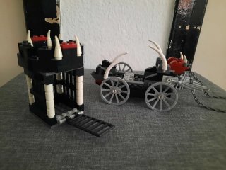 Lego Castle 7092 Skeletons' Prison Carriage.