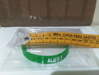 Lote Alien 3 DVD + Pulsera + Llavero