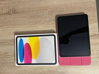 iPad 11ª Gen 128GB Plata + Funda Rosa