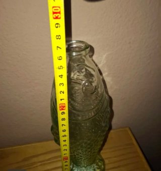 Florero de cristal con forma de pez