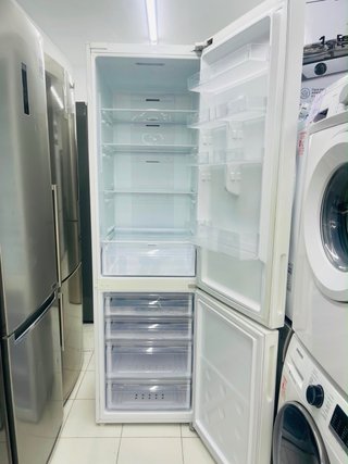Nevera  marca samsung con garantía transporte.