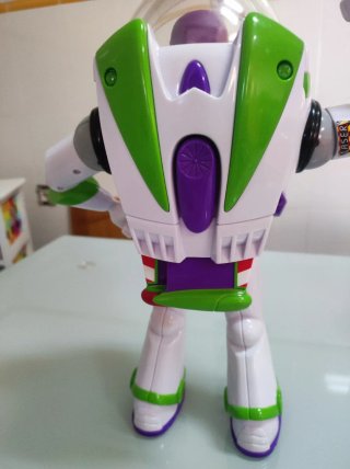 Buzz Lightyear Figura Articulada