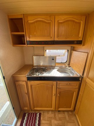 Caravana Knaus Azur 400 -750kg