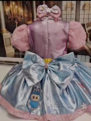Vestido infantil Labubu 6 años