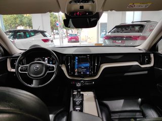 VOLVO XC60 2.0 D5 AWD Inscription Auto
