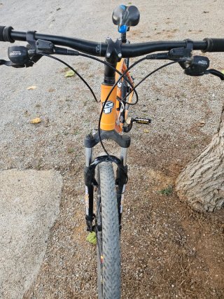Bicicleta GT Naranja